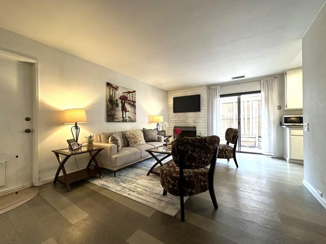 7929 Wildridge Dr, Fair Oaks, CA 95628