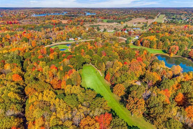 6161 Fox Run Circle 622, Canadian Lakes, MI 49346