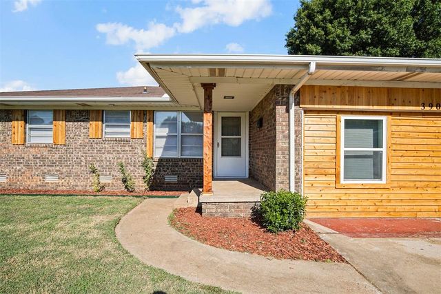 3909 Rosewood Drive, Midwest City, OK 73110