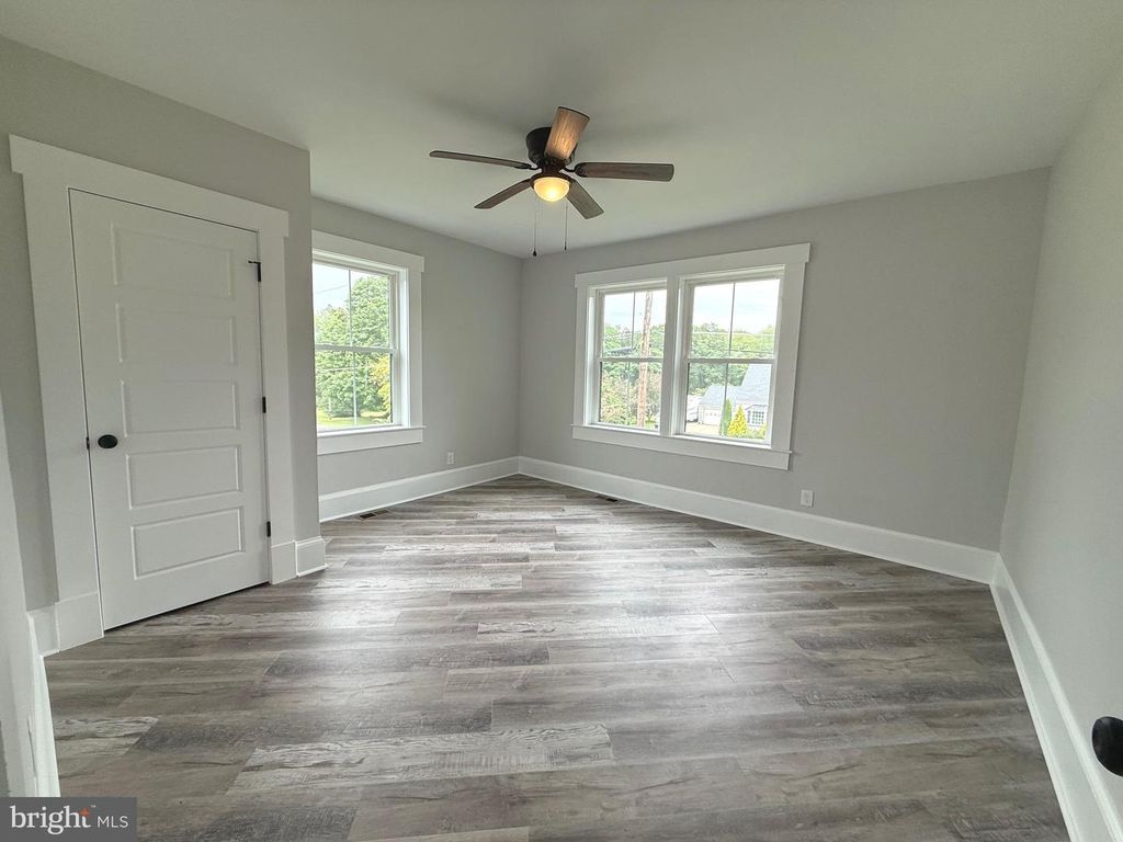 106 E FIFTH ST, Mineral, VA 23117