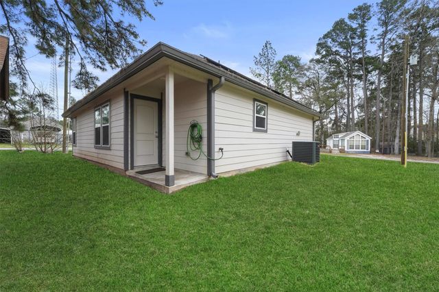 114 Hickory Nut Street, Livingston, TX 77351