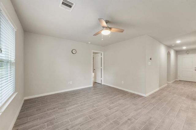 114 Hickory Nut Street, Livingston, TX 77351