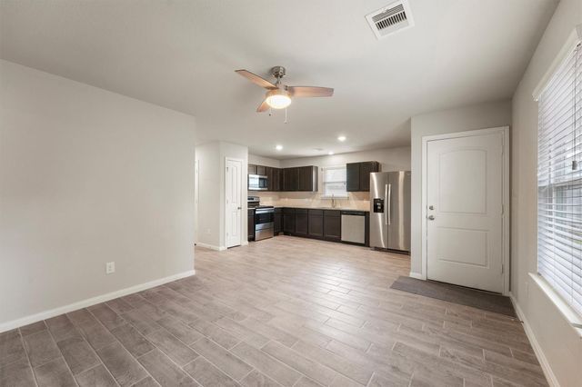 114 Hickory Nut Street, Livingston, TX 77351