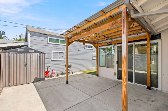 521 Oregon Street, Manteca, CA 95337
