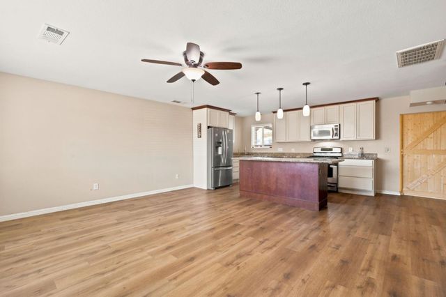 521 Oregon Street, Manteca, CA 95337