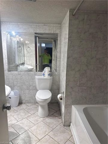 1849 Maravilla AVE A12, Fort Myers, FL 33901