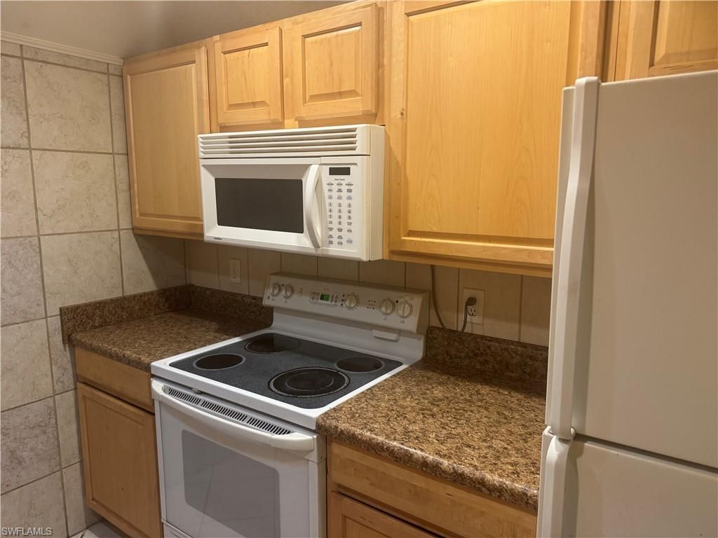 1849 Maravilla AVE A12, FORT MYERS, FL 33901 — photo 2
