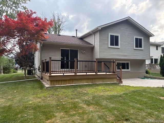 2674 Onagon Trail Trail, Waterford, MI 48328