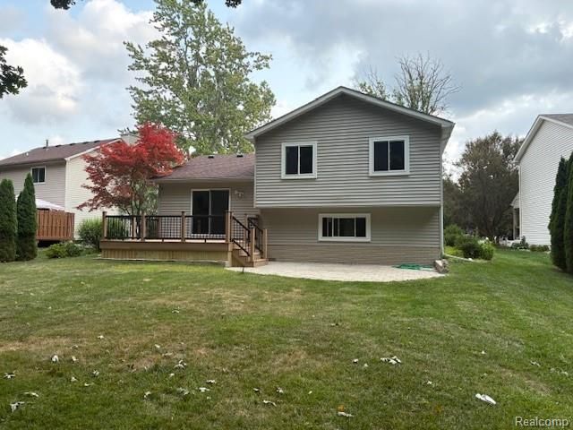 2674 Onagon Trail Trail, Waterford, MI 48328