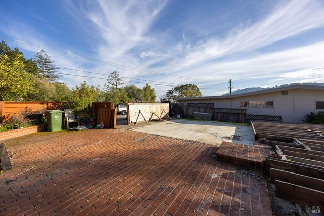 50 Hillcrest Ct, San Anselmo, CA 94960