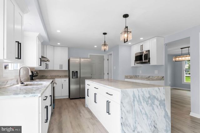 7401 LOUGHBORO LN, Springfield, VA 22150