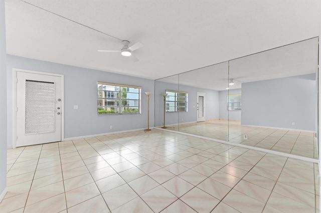 548 Capri L, Delray Beach, FL 33484