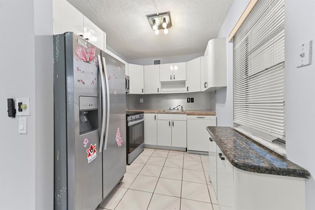 548 Capri L, Delray Beach, FL 33484