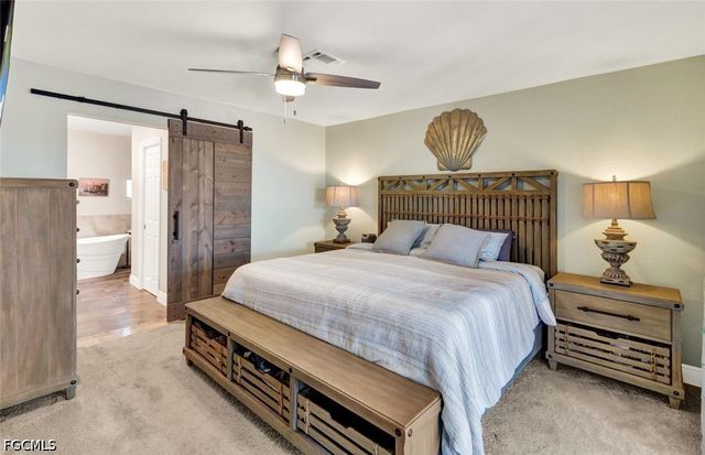 703 SE 33rd TER, Cape Coral, FL 33904