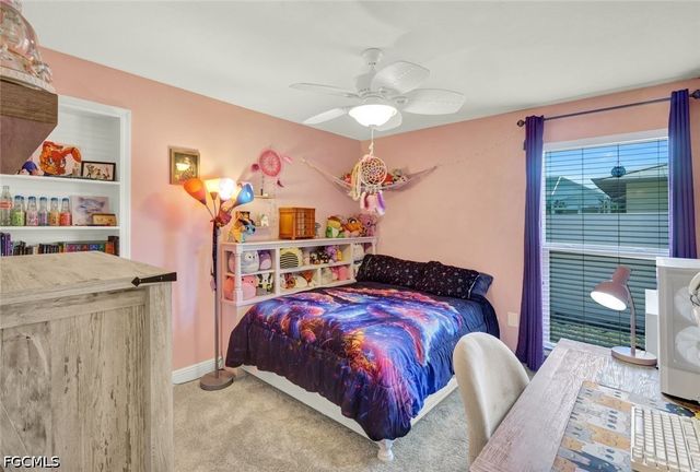 703 SE 33rd TER, Cape Coral, FL 33904