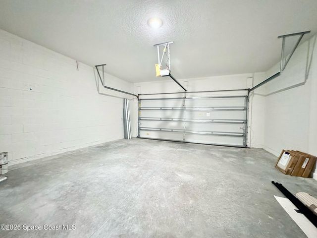 386 Glaspell Circle SE, Palm Bay, FL 32909