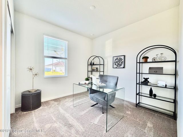 386 Glaspell Circle SE, Palm Bay, FL 32909