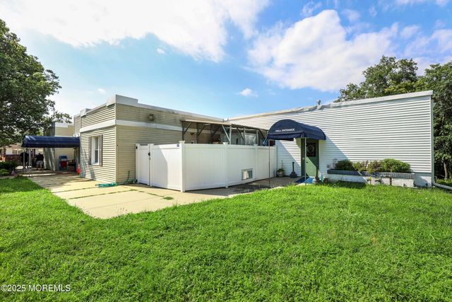 711 W Kennedy Boulevard, Lakewood, NJ 08701