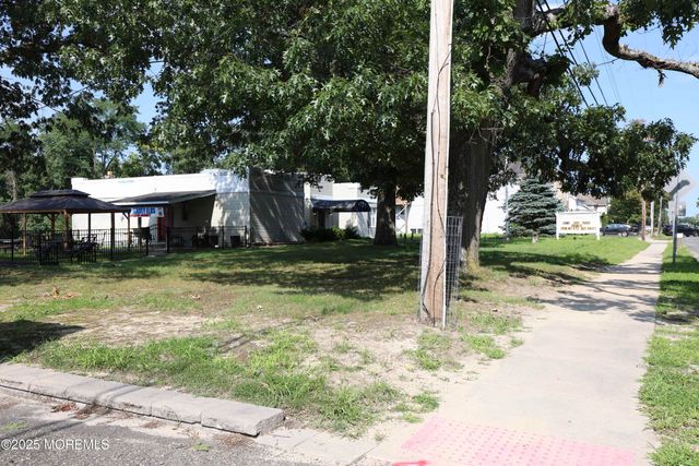 711 W Kennedy Boulevard, Lakewood, NJ 08701