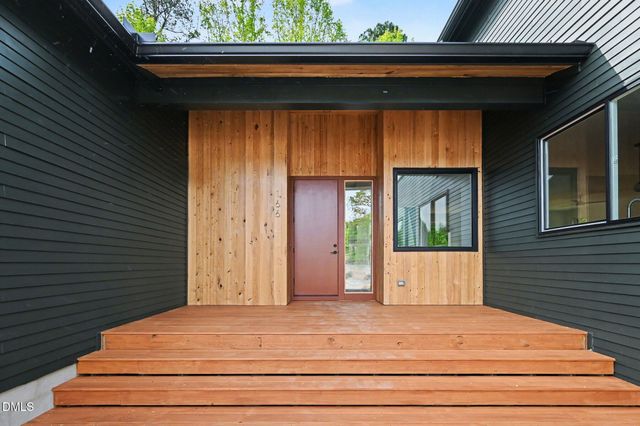 166 Daphine Drive, Hillsborough, NC 27278