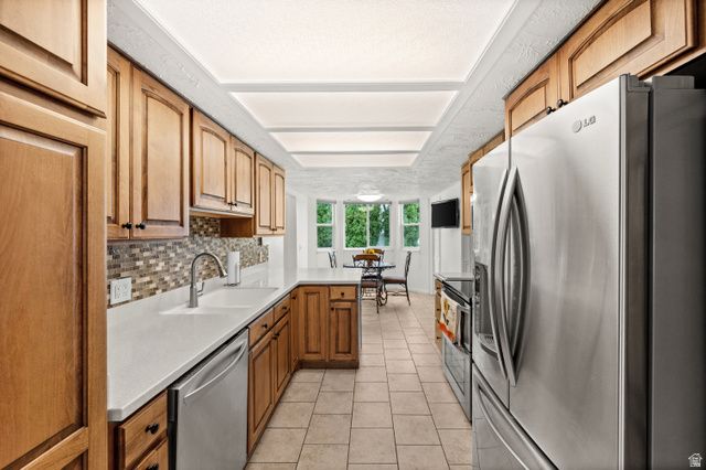 591 W 2050 N, West Bountiful, UT 84087