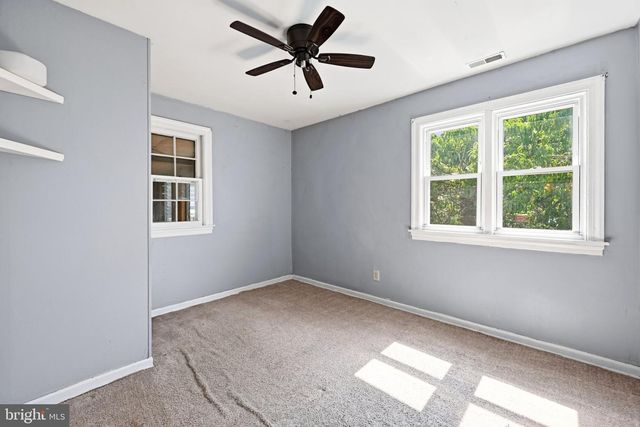 30 GLOVER AVE, Mount Ephraim, NJ 08059