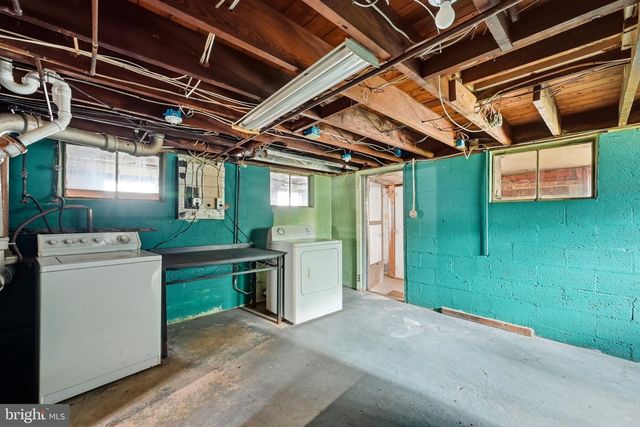 30 GLOVER AVE, Mount Ephraim, NJ 08059