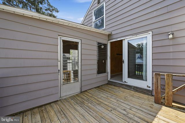 30 GLOVER AVE, Mount Ephraim, NJ 08059