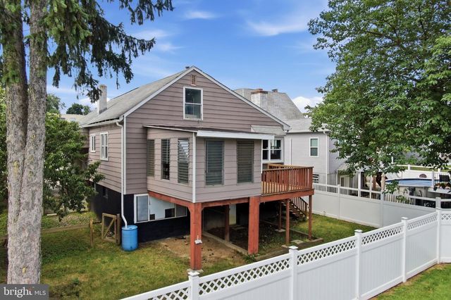 30 GLOVER AVE, Mount Ephraim, NJ 08059