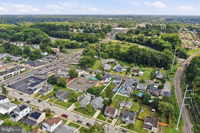 30 GLOVER AVE, Mount Ephraim, NJ 08059