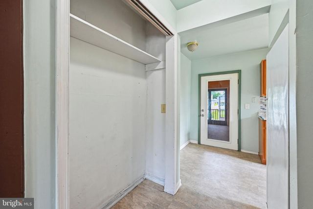 30 GLOVER AVE, Mount Ephraim, NJ 08059