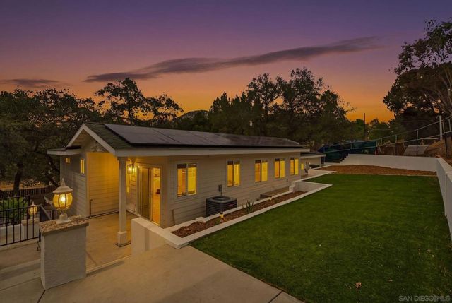 10243 Canyon, Escondido, CA 92026