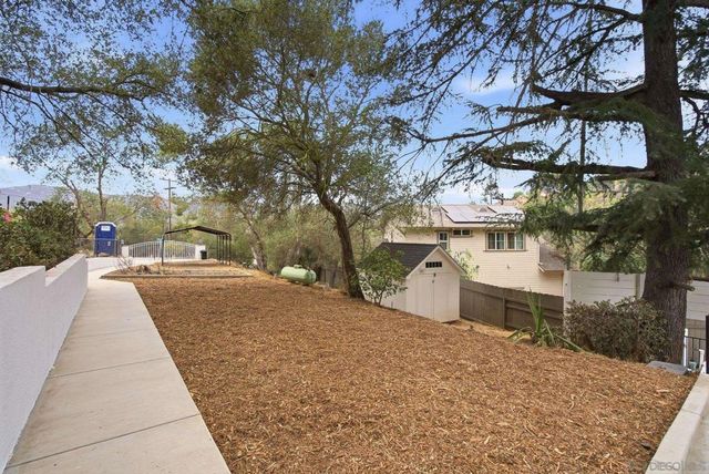 10243 Canyon, Escondido, CA 92026