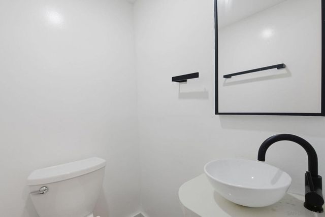 10243 Canyon, Escondido, CA 92026