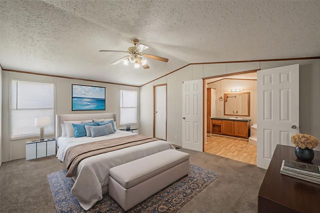 912 Skylark Drive, Granbury, TX 76049