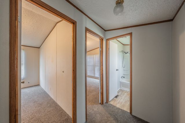 912 Skylark Drive, Granbury, TX 76049