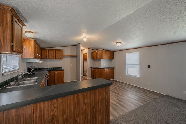 912 Skylark Drive, Granbury, TX 76049