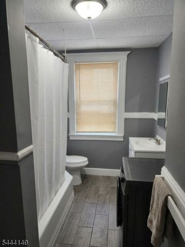 19 Cloverhill Pl, Montclair Twp., NJ 07042