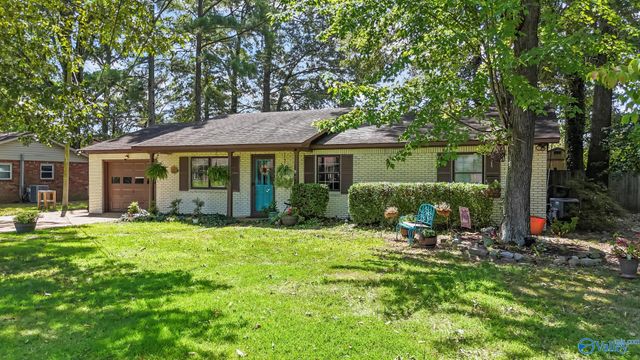 1611 SW Runnymead Avenue, Decatur, AL 35601