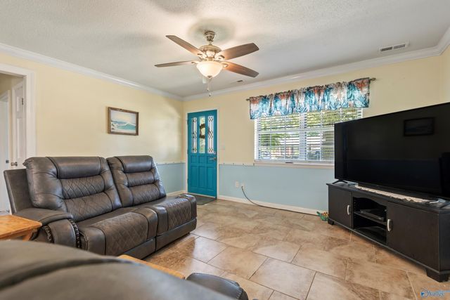 1611 SW Runnymead Avenue, Decatur, AL 35601