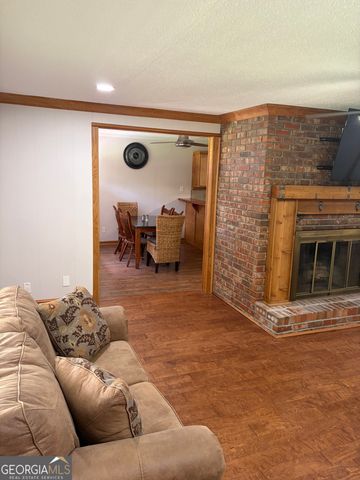 105 Braemar Drive, Fayetteville, GA 30215