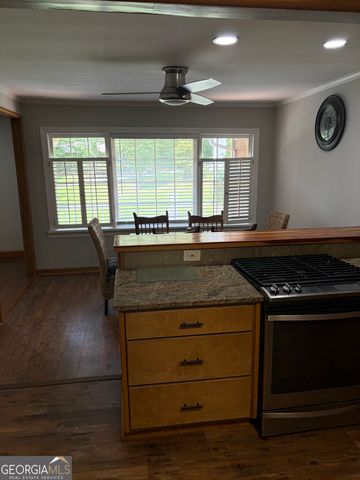 105 Braemar Drive, Fayetteville, GA 30215