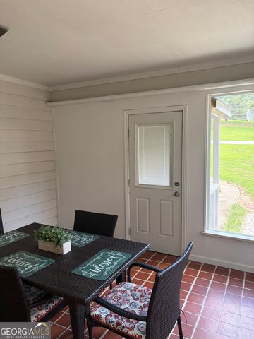 105 Braemar Drive, Fayetteville, GA 30215