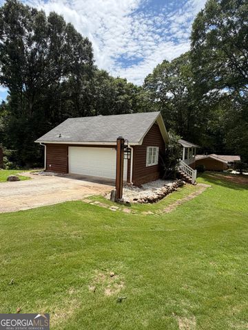 105 Braemar Drive, Fayetteville, GA 30215