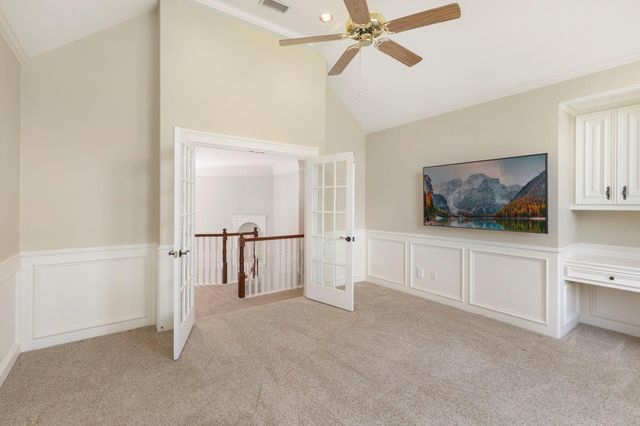 39 Pebble Cove Drive, The Woodlands, TX 77381