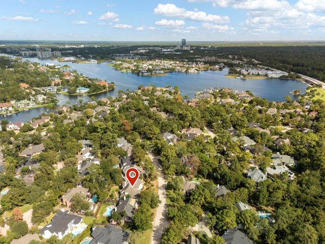 39 Pebble Cove Drive, The Woodlands, TX 77381