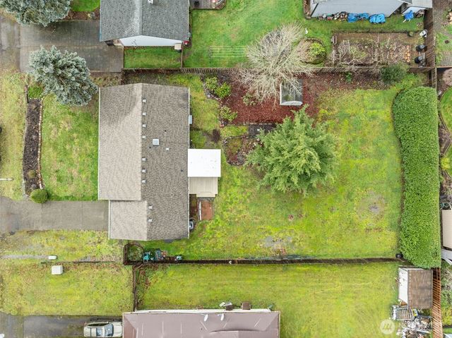 304 Olympia Street E, Rainier, WA 98576