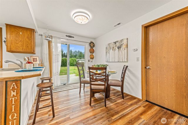 304 Olympia Street E, Rainier, WA 98576