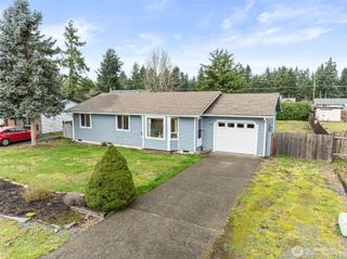 304 Olympia Street E, Rainier, WA 98576