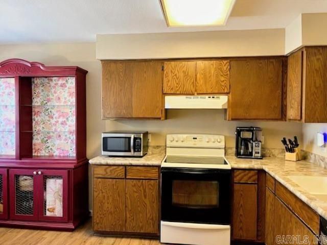 10 Dulzura Lane, Hot Springs Village, AR 71909